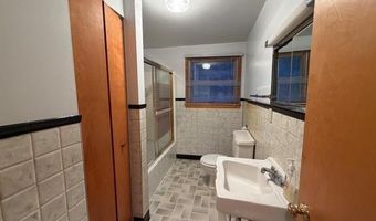17 Ash Blvd, Babbitt, MN 55706