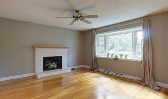 16 Crooked Spring Rd, Billerica, MA 01862