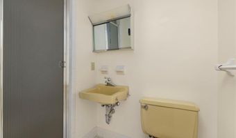 143 Hoffman Ave 205, Cranston, RI 02920