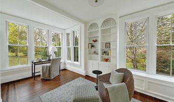 53 Jennys Ln, Barrington, RI 02806