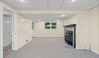 22 Collegeview Dr, Albany, NY 12211