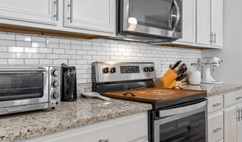 218 Little Man Dr, Boiling Springs, SC 29316