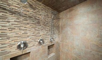 701 4th St SW, Austin, MN 55912