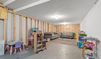 11 HILLTOP Ct, Appleton, WI 54914