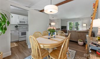 10 Muirfield Dr, Arden, NC 28704