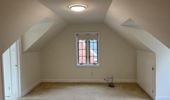 8904 GRANT St, Bethesda, MD 20817