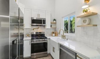 2030 Chestnut Ave, Carlsbad, CA 92008