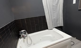 608 E North St, Algona, IA 50511