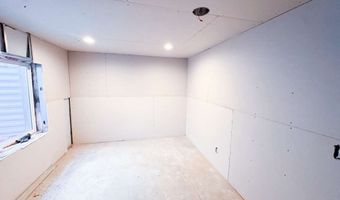 977 W BRENNAN St, Bluffdale, UT 84065