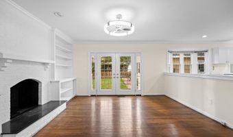 34 N GARFIELD St, Arlington, VA 22201
