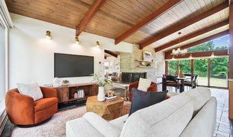 7460 Fair Oaks Dr, Amberley, OH 45237