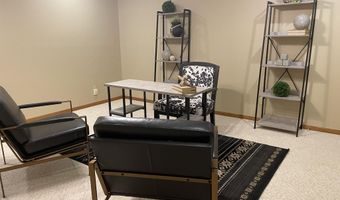 2107 SE Crystal Ave, Aberdeen, SD 57401