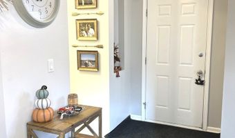 615 W St Johns Pl, Addison, IL 60101