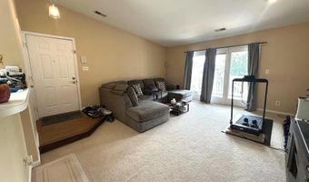 7510 ASHBY Ln I, Alexandria, VA 22315