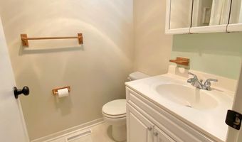 744 MATCH POINT Dr, Arnold, MD 21012