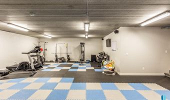 2824 E Sunflower Cir, Brandon, SD 57005