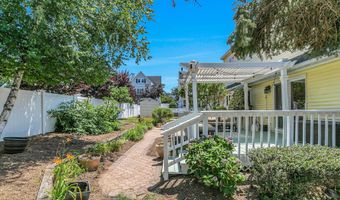36 E Lincoln Ave, Atlantic Highlands, NJ 07716