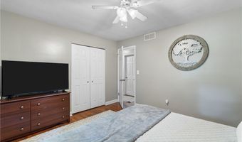 1086 Terrell Dr, Akron, OH 44313