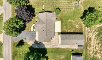 2915 Lee Marie Dr, Adrian, MI 49221