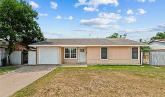 1208 W 2nd St, Alice, TX 78332