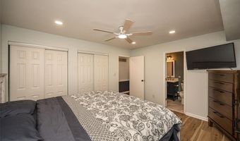 508 Arborwood Dr, Ballwin, MO 63021