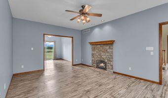 987 N 640 Rd, Baldwin City, KS 66006