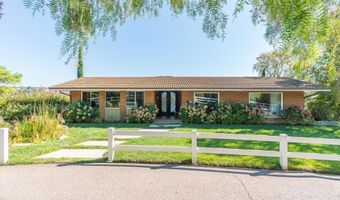 3563 Canonita Dr, Fallbrook, CA 92028