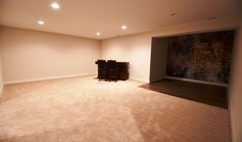 726 35th St SW, Altoona, IA 50009