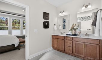 1129 Summer Daisy Dr, Aberdeen, NC 28315