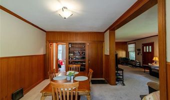 708 N 5th St, Atchison, KS 66002