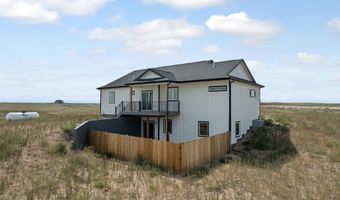 985 RANGE LINE Rd, Cheyenne, WY 82009