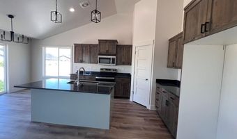 1068 Alpine Ave, Chubbuck, ID 83202