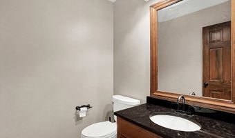 9015 Admirals Pointe Dr, Indianapolis, IN 46236