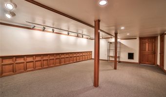831 Robin Rd, Amherst, NY 14228