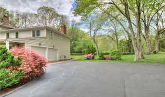 23 Pine Top Rd, Barrington, RI 02806