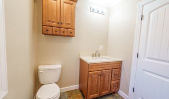 469 Dyal Rd, Baxley, GA 31513