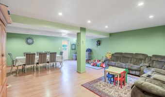 25 Cannonball Dr, Barnegat, NJ 08005