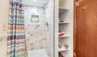 3 Port Royal Dr 4, Alloway, NJ 07462