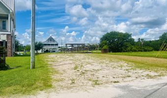 11130 Tahiti St, Bay St. Louis, MS 39520