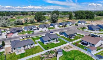 1561 Petersburg Dr, Chubbuck, ID 83202