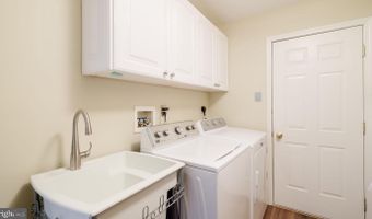 710 TALAMORE Dr, Ambler, PA 19002