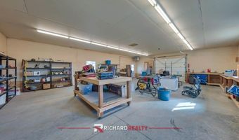 27 Longhorn Dr, Cody, WY 82414