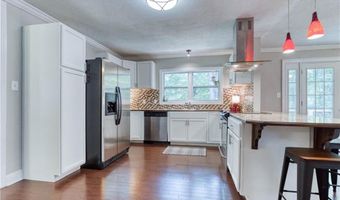 284 Rhodes Dr, Athens, GA 30606