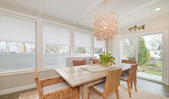 17 Central Ave, Amityville, NY 11701