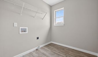 422 Beavertail Rd, Ash Grove, MO 65604
