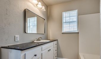 6617 NW 31st St, Bethany, OK 73008