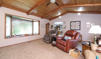 1601 E Sylvan Cir, Brandon, SD 57005