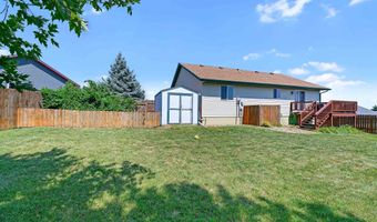 706 Taylor Ct, Belle Fourche, SD 57717