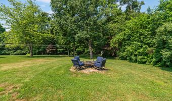 91 Ford St, Ansonia, CT 06401