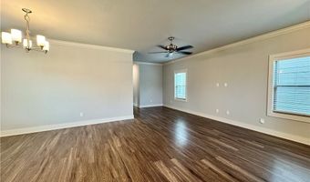 822 NE Heights Ln, Bentonville, AR 72712